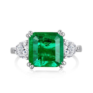Green Queens Ring
