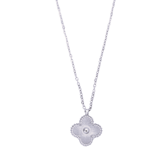 Quatrefoil Necklace Silver