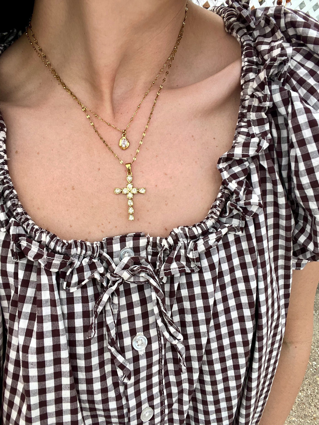 Brillante Cross Chain Necklace