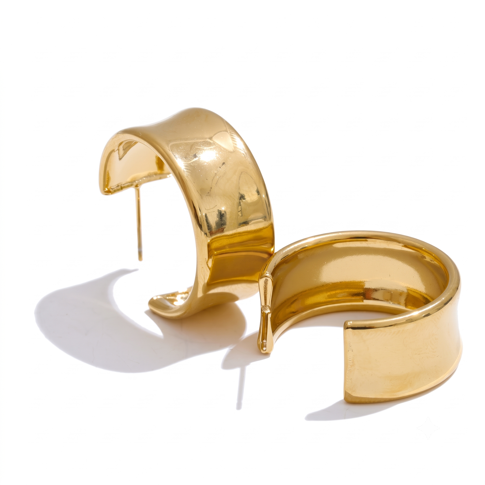 polished gold hoops