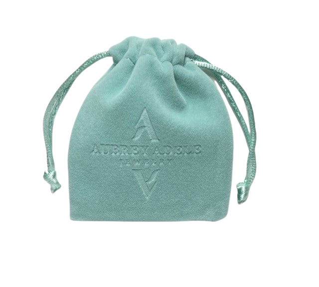 Logo Aubrey Adele Velvet Pouch